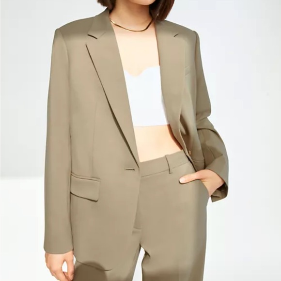 Aritzia Babaton Agency Blazer in Cement Blue - Picture 4 of 6